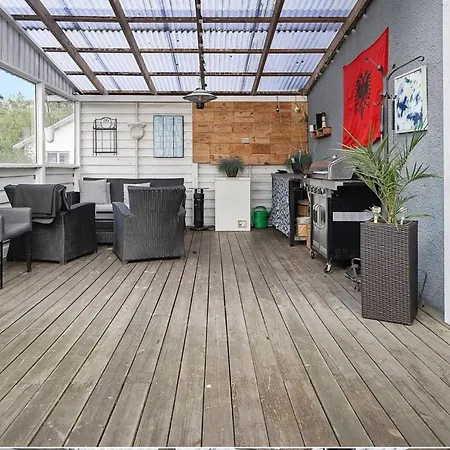 For 2 People With Private Entrance